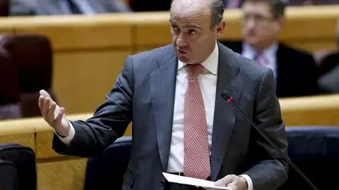 De Guindos en el Senado De Guindos en el Senado