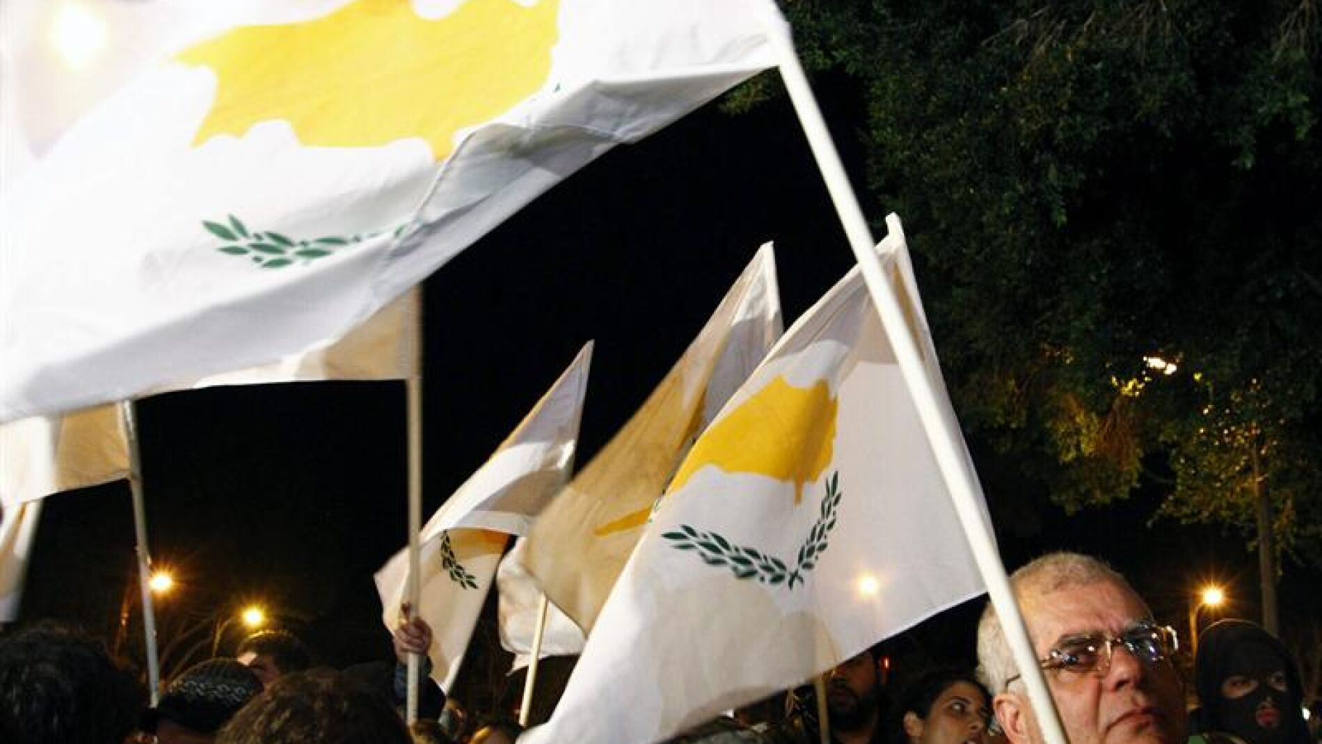 Chipre sale a la calle a protestar