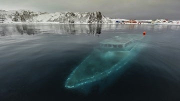 Yate hundido en la Antártida