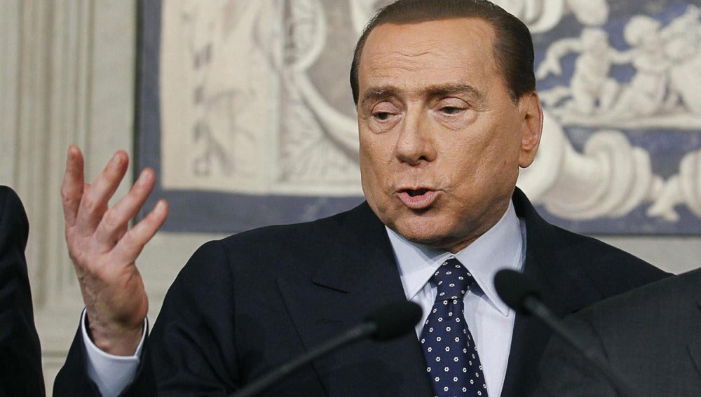 Berlusconi en su comparecencia