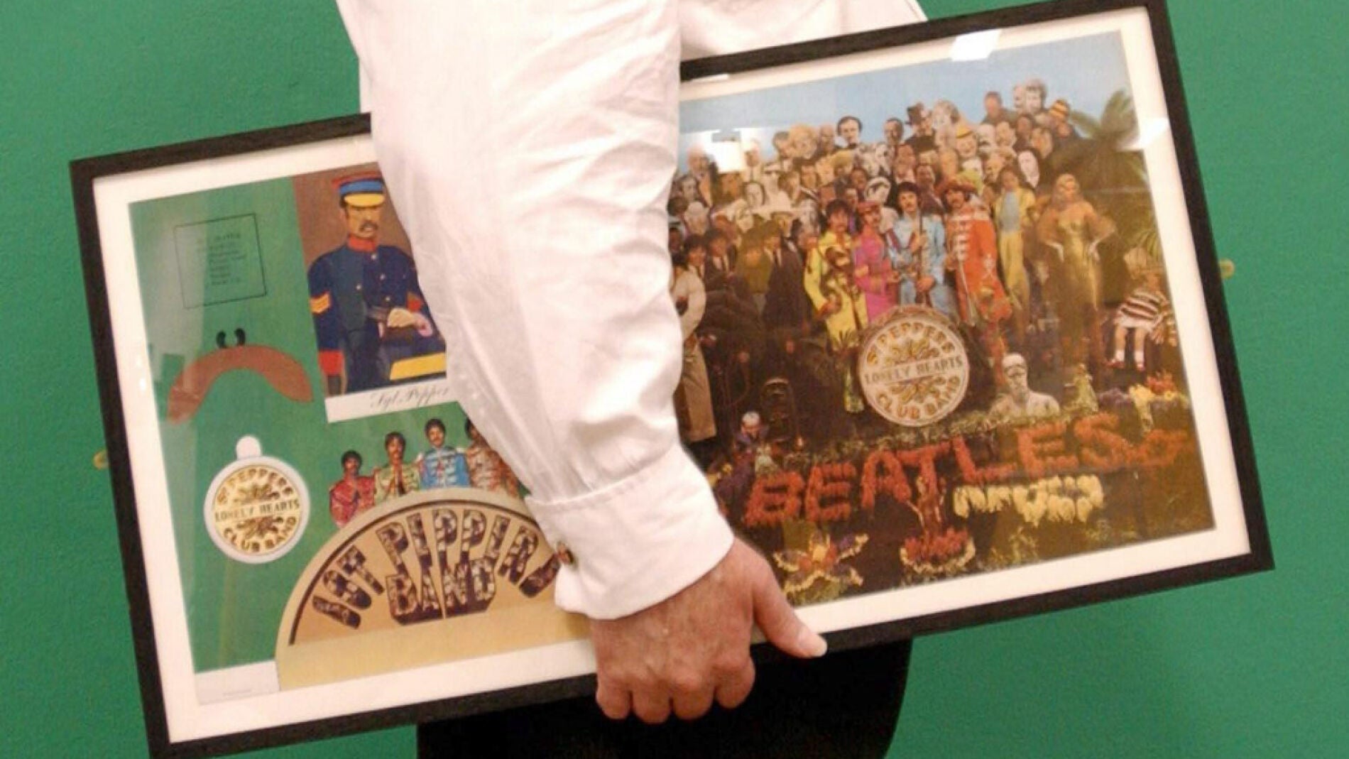 Dise&ntilde;o original de la car&aacute;tula del album 'Sgt Peppers Lonely Hearts Club Band', de The Beatles