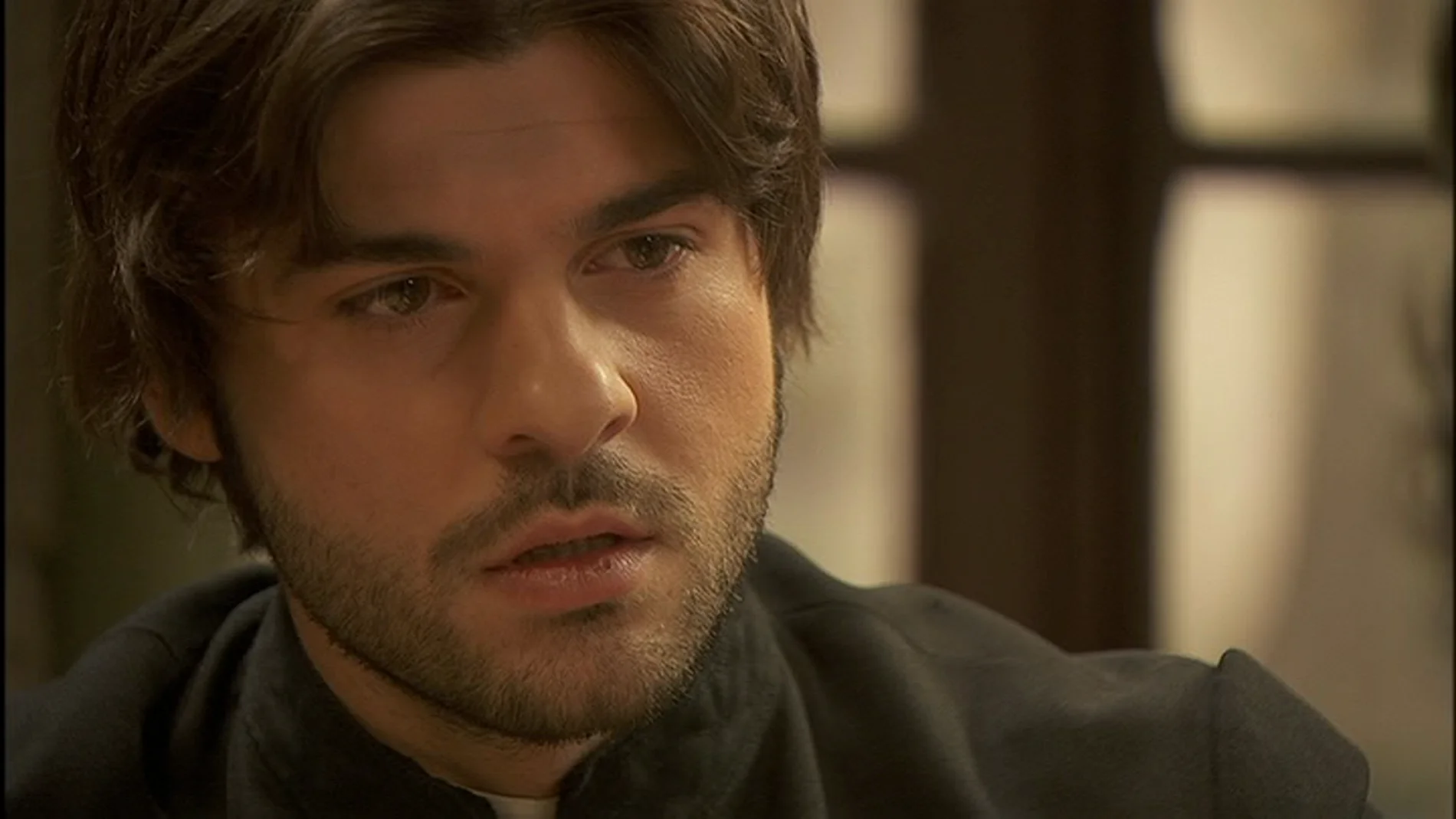 Gonzalo confiesa a María los motivos que le ha dado Fernando sobre sus moratones