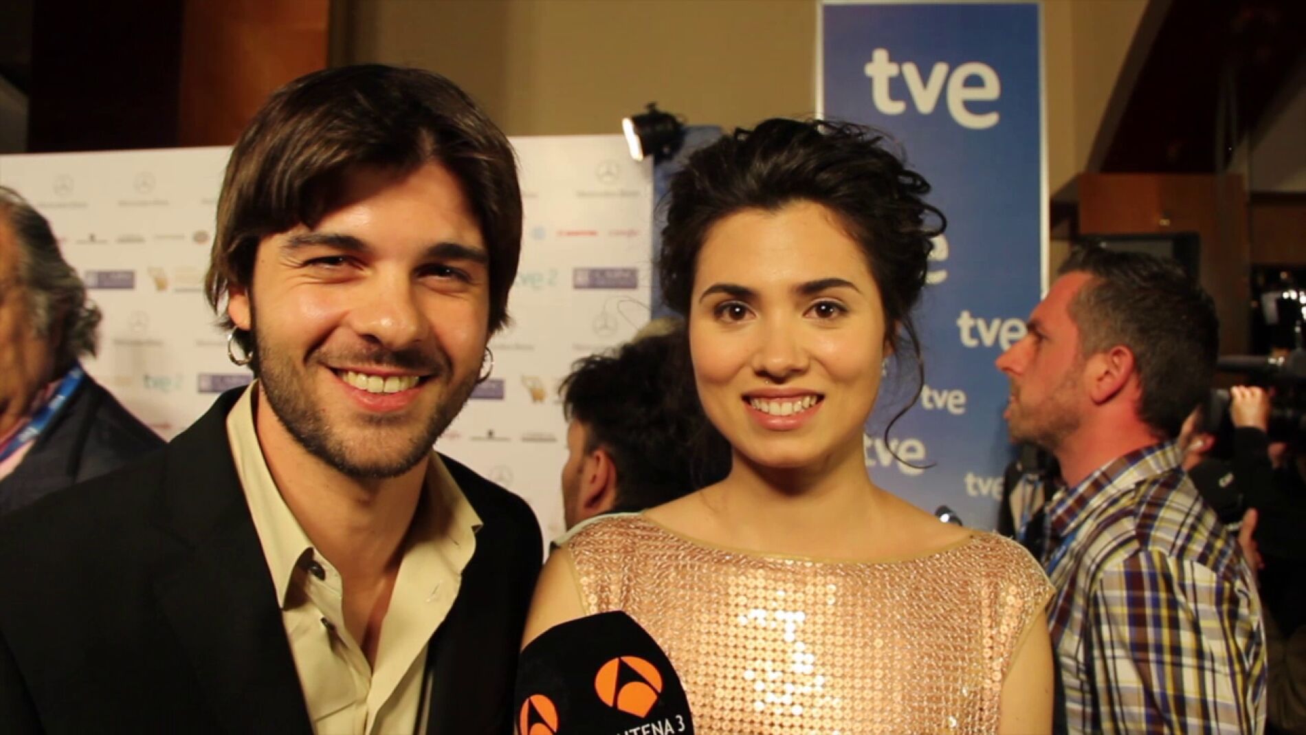 Premios Iris - Loreto Maul&eacute;on y Jordi Coll de El secreto de Puente Viejo