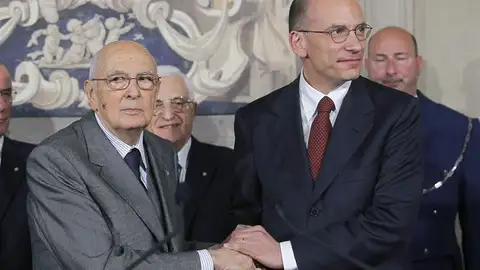 Letta junto a Napolitano tras comunicarle la lista del nuevo Ejecutivo. Letta junto a Napolitano tras comunicarle la lista del nuevo Ejecutivo.