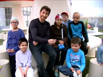 Pablo Motos y los niños de La Paz Pablo Motos y los niños de La Paz