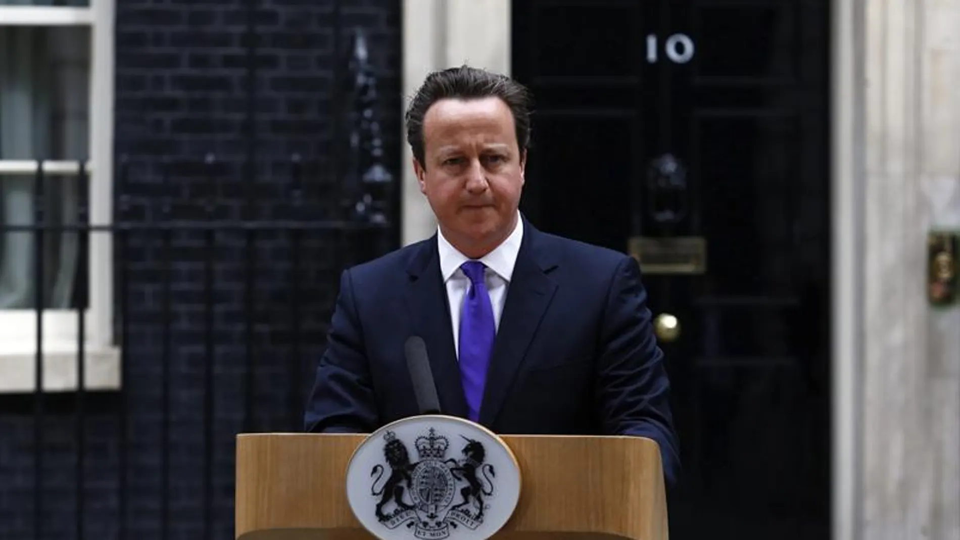 David Cameron se dirige a los medios David Cameron se dirige a los medios