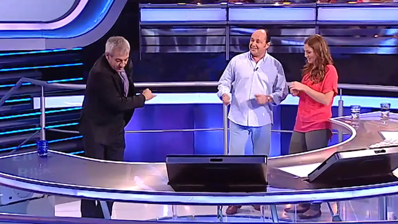 Cantando bajo... el plató de ‘Atrapa un millón’