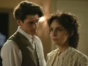 Julio y Doña Teresa Julio y Doña Teresa