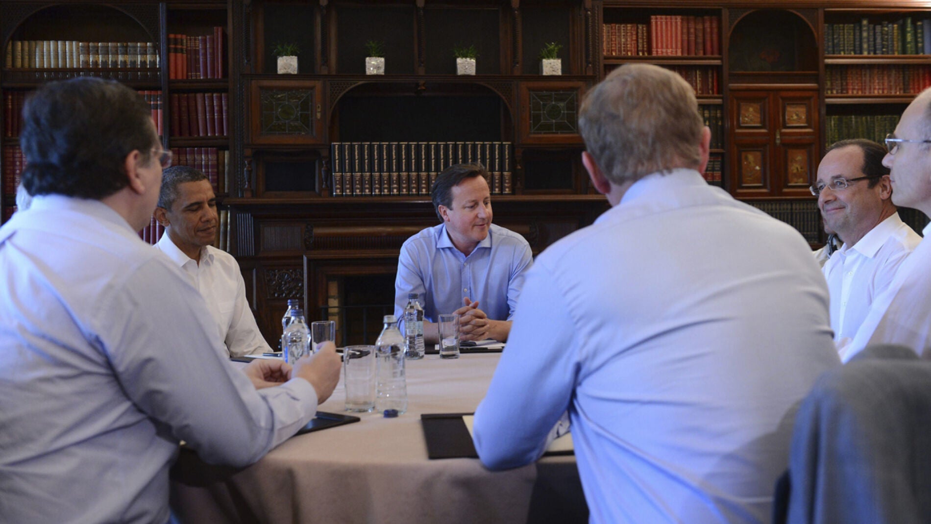 Obama y Cameron junto al resto de l&iacute;deres del G8