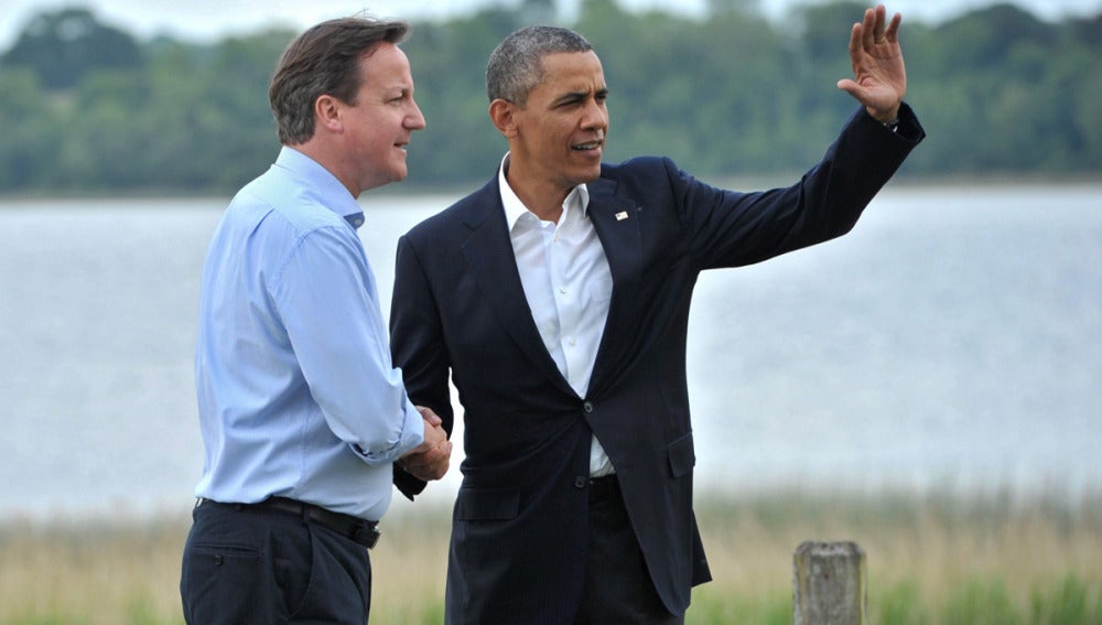 Obama junto a Cameron en la cumbre del G8