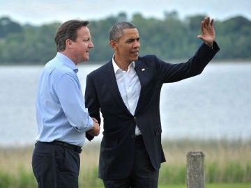 Obama junto a Cameron en la cumbre del G8