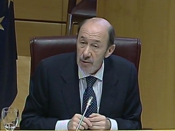 Alfredo Pérez Rubalcaba en su comparecencia en el Senado