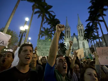 50.000 personas se manifiestan en Sao Paulo 50.000 personas se manifiestan en Sao Paulo