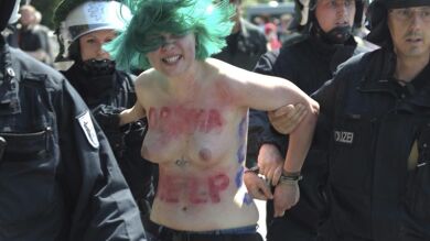Arrestadas varias activistas de Femen que intentaron acercarse a Obama en Berlín