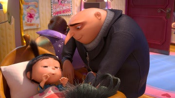 Gru da las buenas noches a Agnes