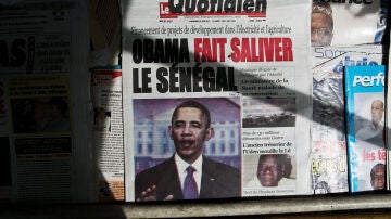 Carteles sobre la visita de Obama a Dakar