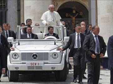 El Papa en una salida