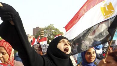 Violan a una periodista holandesa que cubría los enfrentamientos en la plaza Tahrir