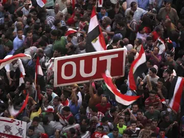 Nueva jornada de protestas en la plaza Tahrir de El Cairo Nueva jornada de protestas en la plaza Tahrir de El Cairo