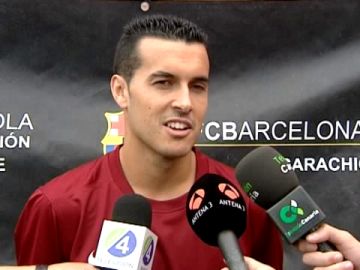 Pedrito comparte t&aacute;cticas con ni&ntilde;os de Tenerife
