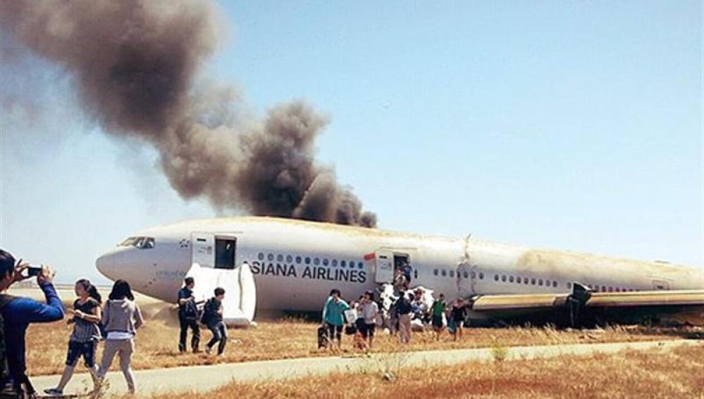 Avión accidentado en San Francisco. 