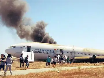 Avión accidentado en San Francisco. Avión accidentado en San Francisco.