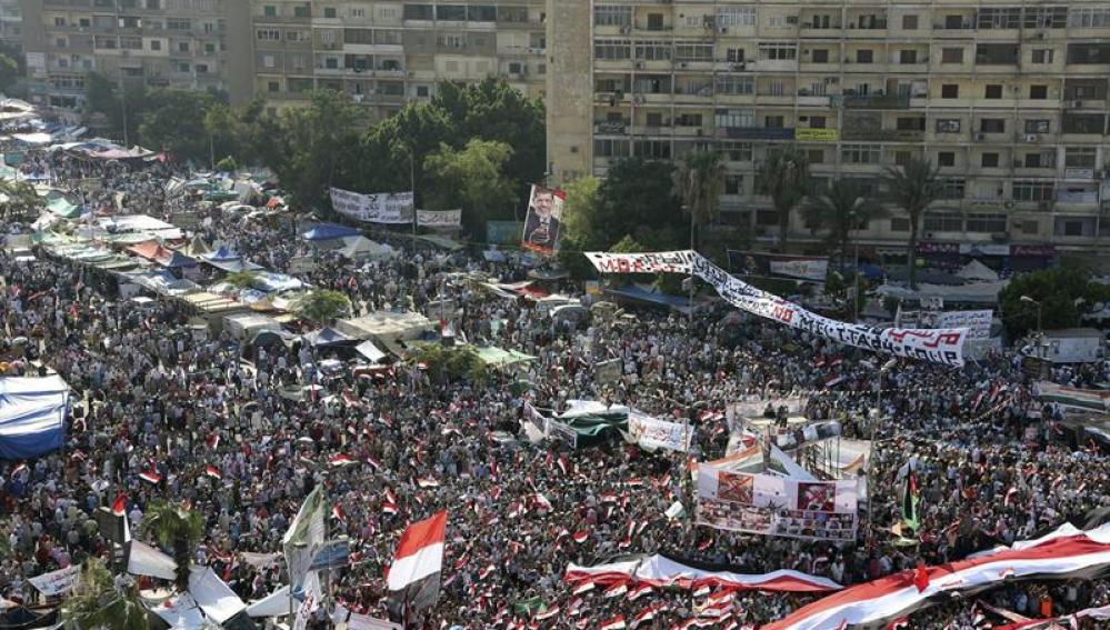 Manifestación de los Hermanos Musulmanes en apoyo del depuesto presidente Mohamed Mursi