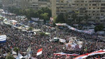 Manifestación de los Hermanos Musulmanes en apoyo del depuesto presidente Mohamed Mursi