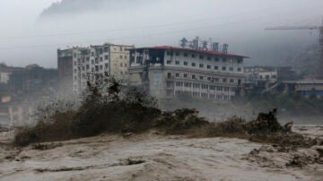 Desplazamientos de tierra tras las inundaciones en China