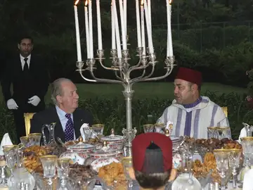 El rey Juan Carlos con el rey Mohamed VI de Marruecos El rey Juan Carlos con el rey Mohamed VI de Marruecos