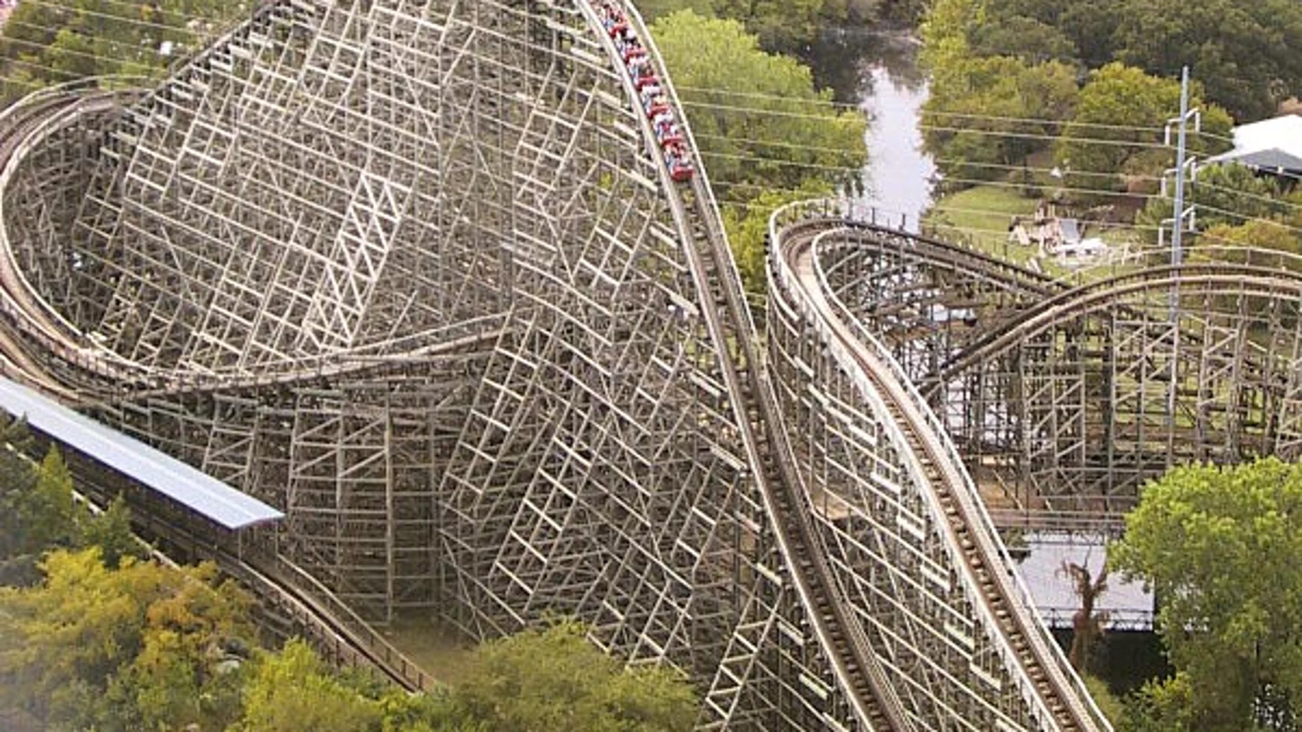 La montaña rusa 'Gigante de Texas' La montaña rusa 'Gigante de Texas'