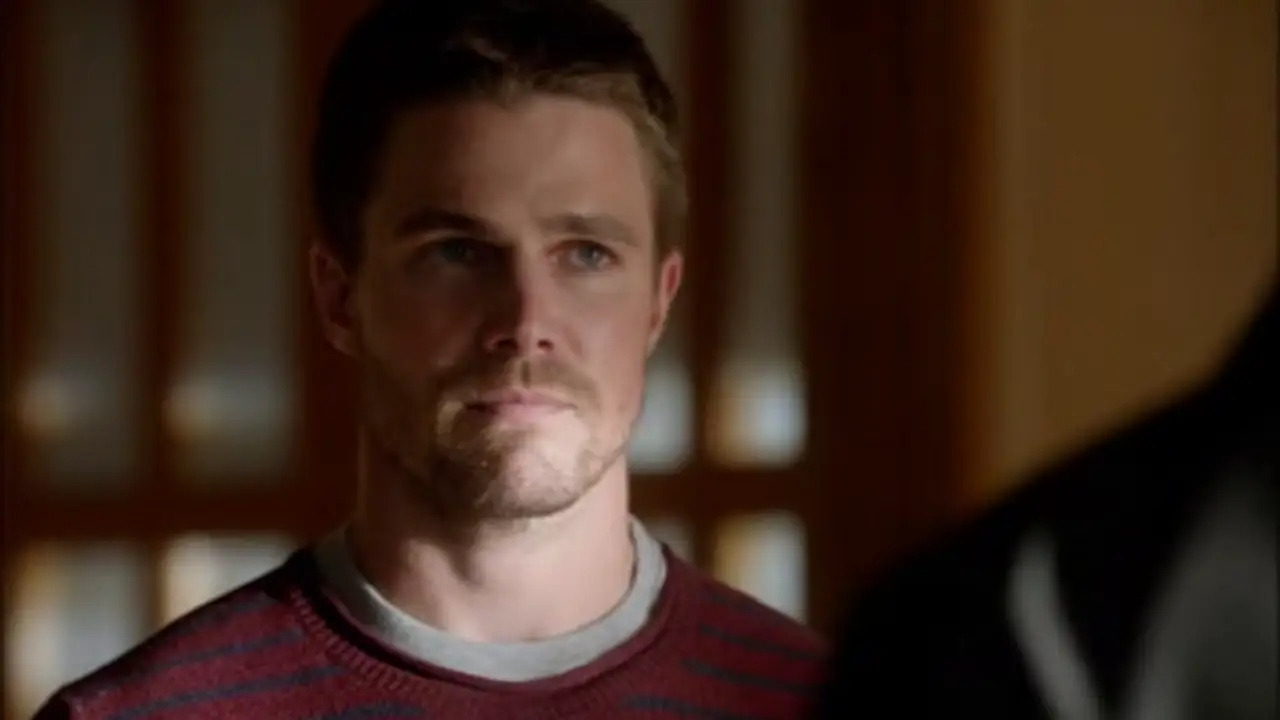 Diggle acepta unise a Oliver en su lucha contra el mal