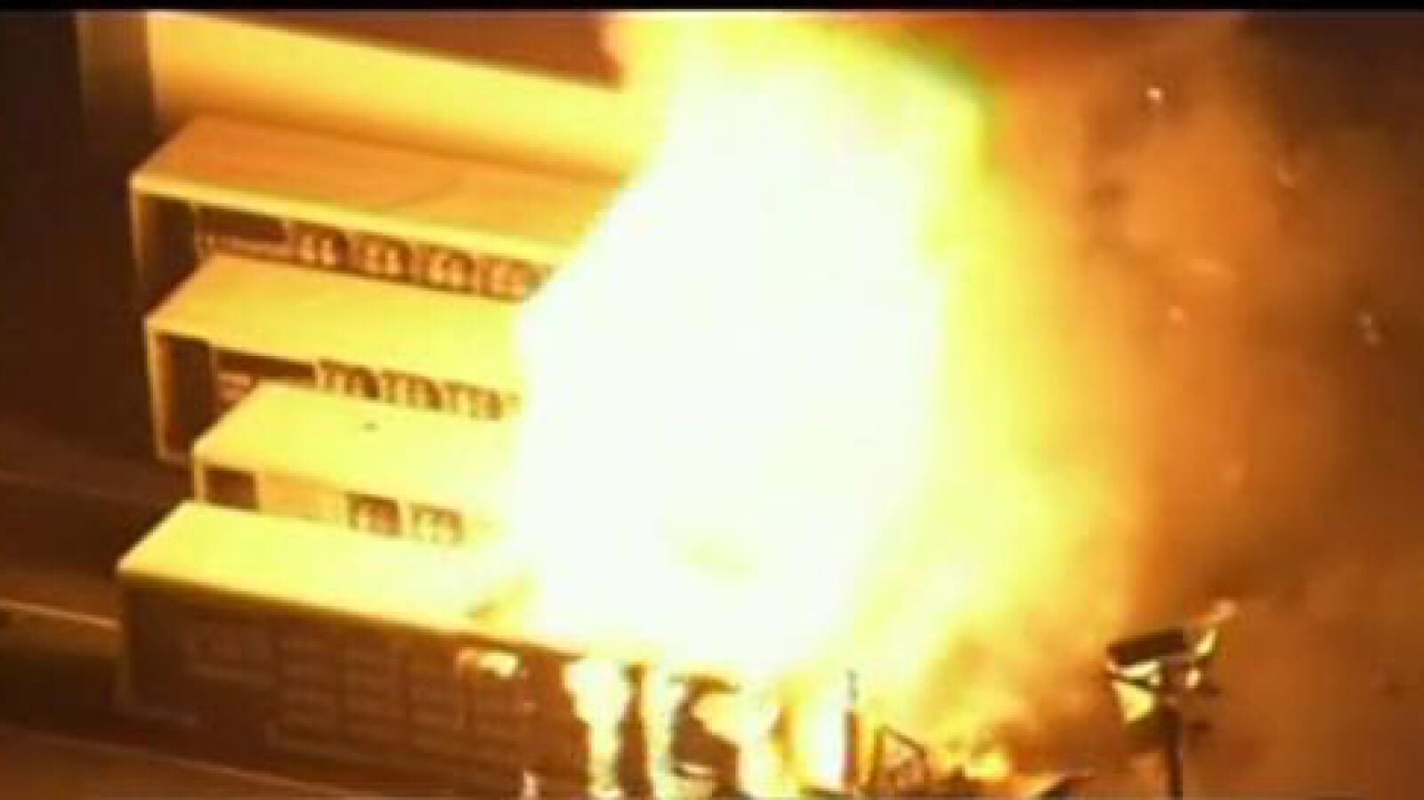 Una planta de gas propano en Florida sufre múltiples explosiones