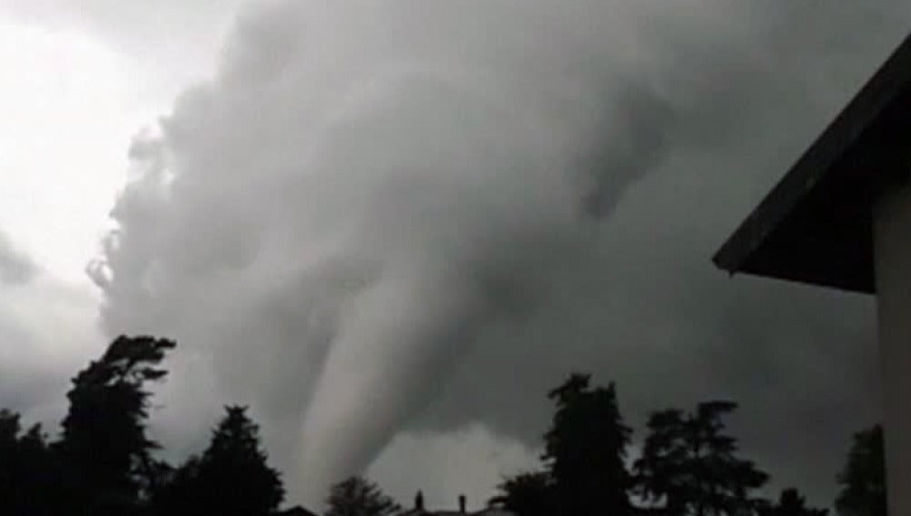 Tornado en el norte de Italia