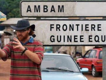 Graham Hughes en la frontera de Guinea Ecuatorial