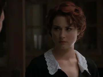 Alexadra Breckenridge Alexadra Breckenridge