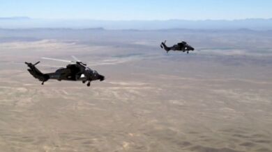 Helicópteros de combate protegen el repliegue en Afganistán