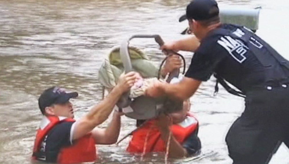 Al menos dos muertos por las inundaciones en EEUU