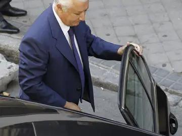 Arenas llega en coche a la Audiencia Nacional Arenas llega en coche a la Audiencia Nacional