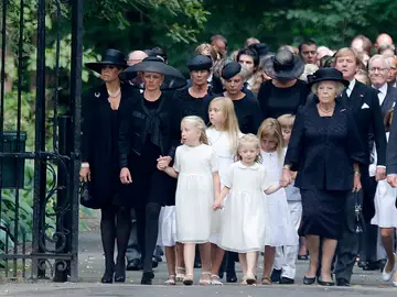 La familia real belga despide al príncipe Friso La familia real belga despide al príncipe Friso