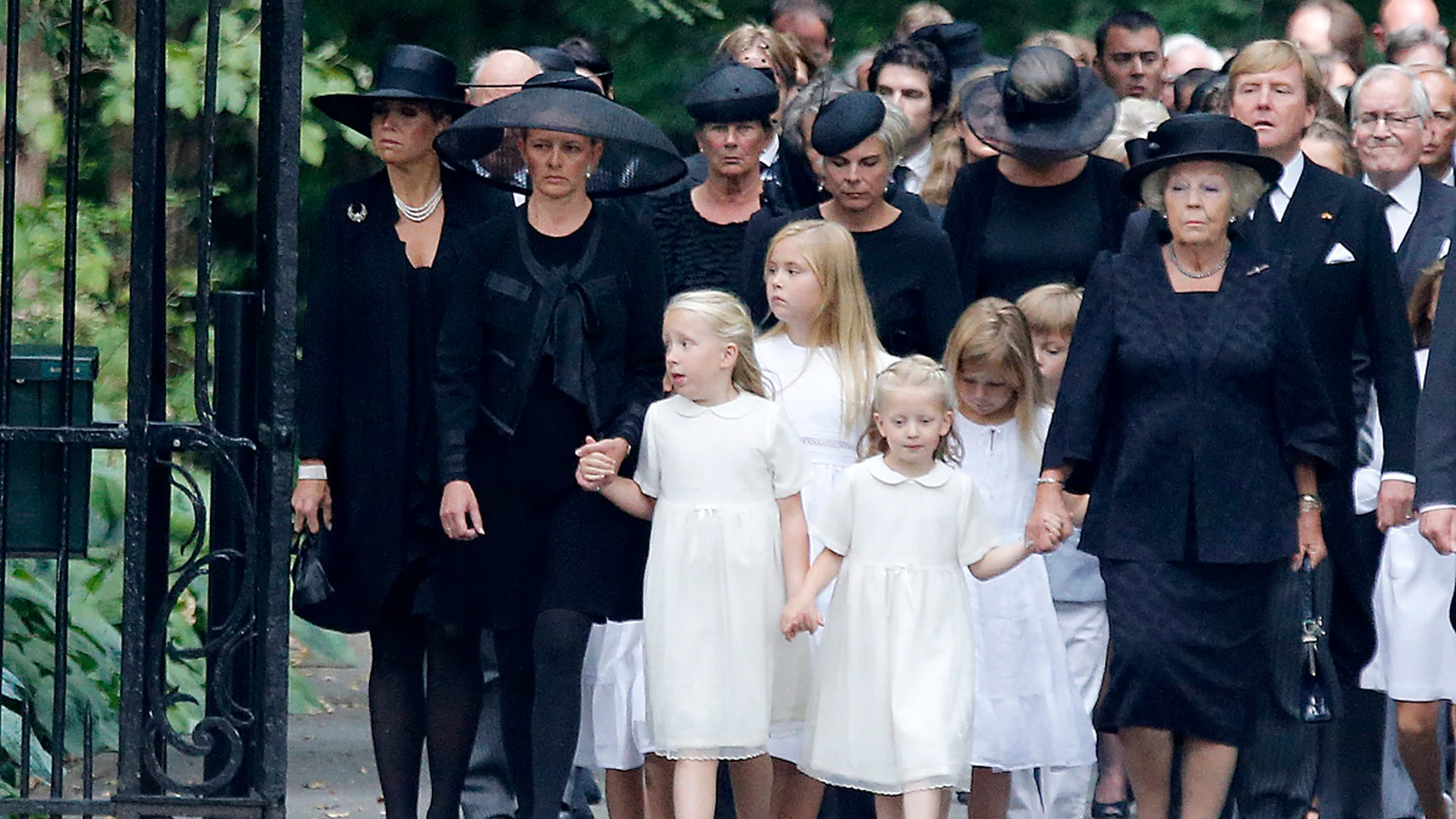 La familia real belga despide al príncipe Friso La familia real belga despide al príncipe Friso