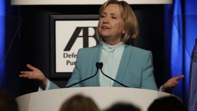 Hillary Clinton desata la polémica al comparar los argumentos de Putin con Hitler
