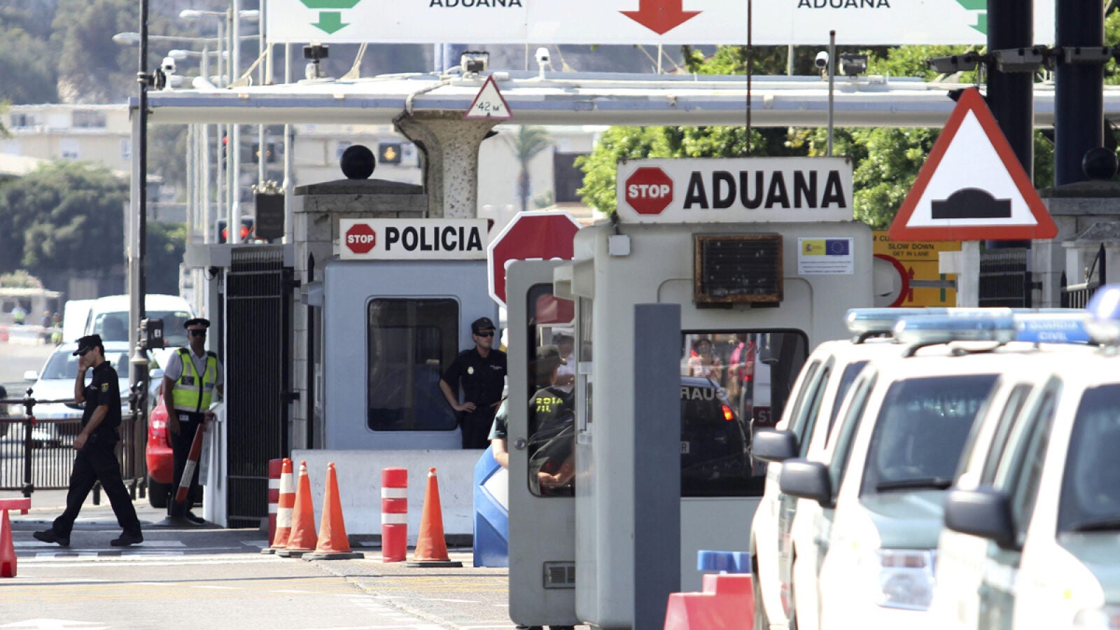 Funcionarios de la CE vuelven a inspeccionar la verja de Gibraltar