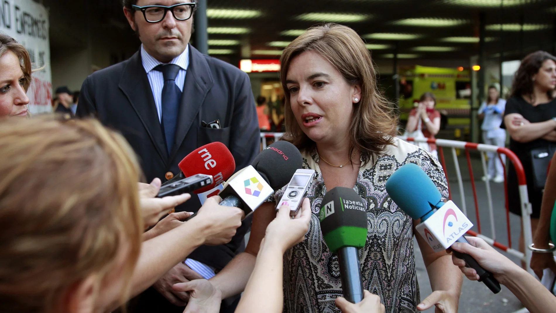 Soraya Sáenz de Santa María en su visita al hospital donde está ingresada Cristina Cifuentes Soraya Sáenz de Santa María en su visita al hospital donde está ingresada Cristina Cifuentes