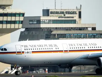 Avión oficial en el Gobierno de Alemania. Avión oficial en el Gobierno de Alemania.