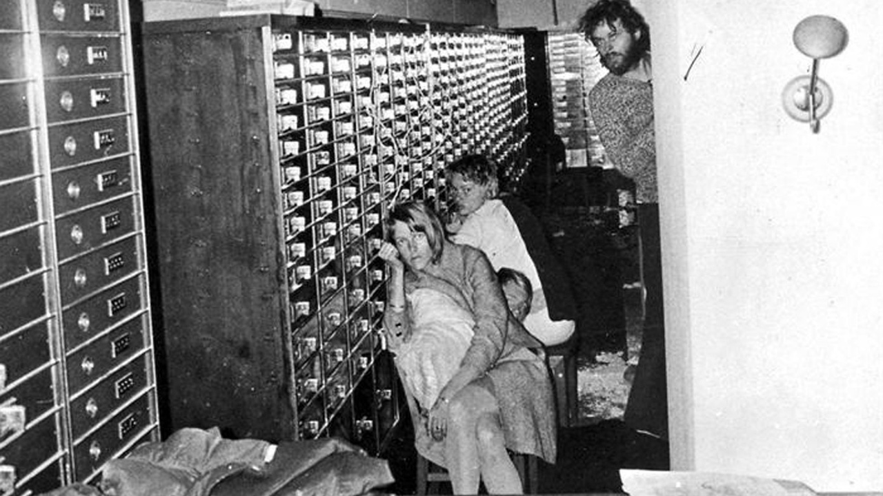 Se cumplen cuarenta años del atraco que originó el 'síndrome ... - Antena 3