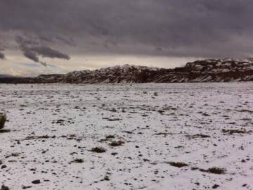 La nieve cubre el desierto de Atacama en Chile 
