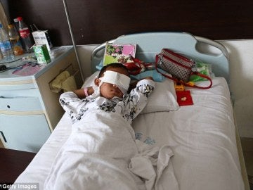 Imagen del pequeño en un hospital Imagen del pequeño en un hospital