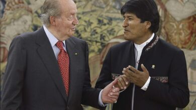 Don Juan Carlos y Mariano Rajoy reciben al presidente de Bolivia Evo Morales