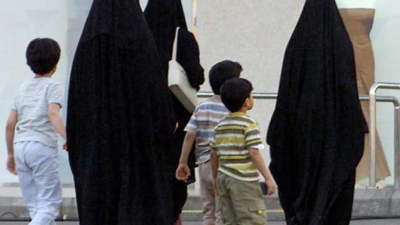 Las mujeres de Arabia Saudí podrán votar y presentarse a las elecciones